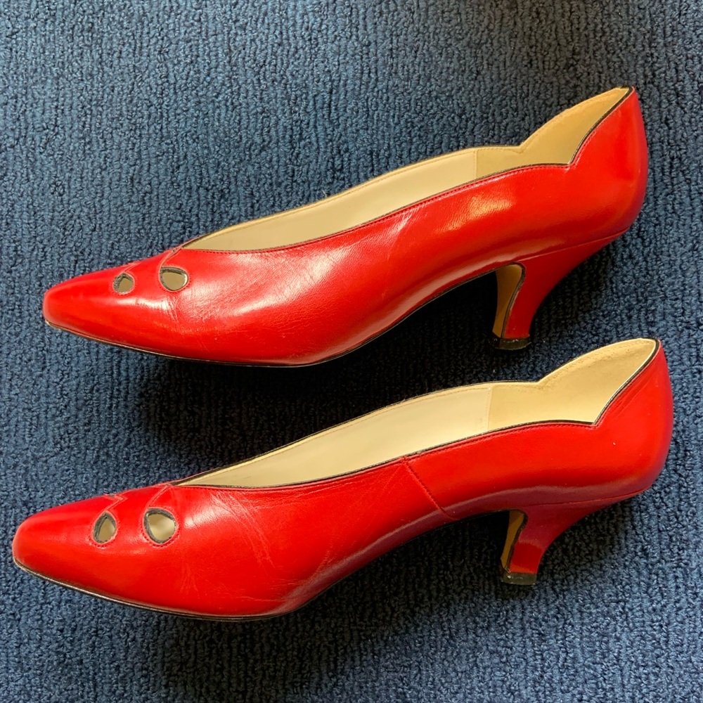 Red leather Liz Claiborne heels - very good condition (made in Spain)